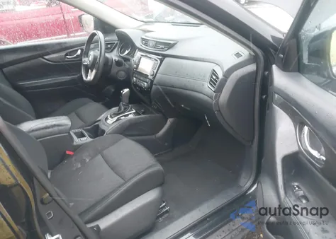 2017 Nissan Rogue Sv z USA, uszkodzony, nr VIN KNMAT2MV6HP570195